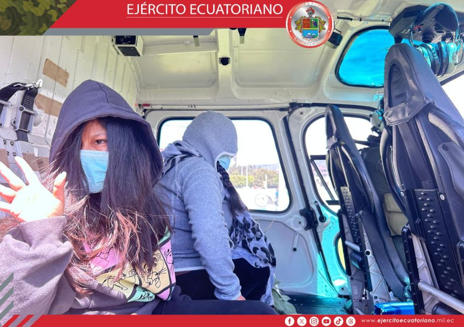 Soldados evacúan por vía aérea a joven que requería atención médica urgente