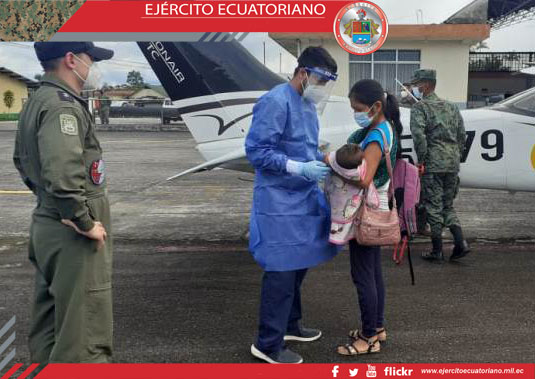Militares realizan evacuación aeromédica de emergencia