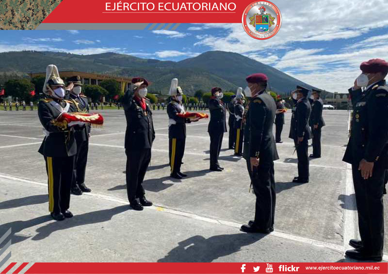 Ejército Ecuatoriano realiza ceremonia de reconocimiento institucional a oficiales generales