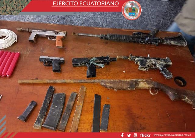 Operaciones de control de armas municiones y explosivos en Zaruma