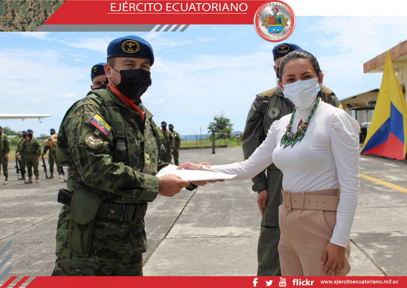 Soldados del GAE 44 recibieron reconocimientos por su apoyo