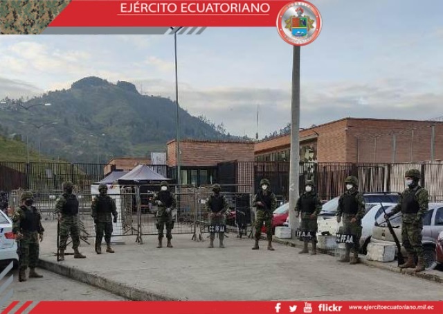 Fuerzas Armadas brindan seguridad en los sitios cercanos a los centros carcelarios a nivel nacional