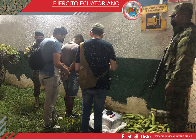 Militares incautan sustancias estupefacientes en Esmeraldas