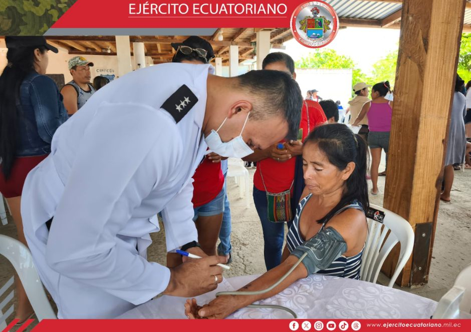 Ejército Ecuatoriano realizó brigada meduca en Rocafuerte