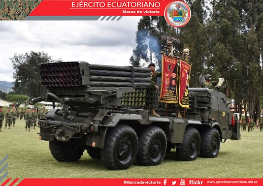 Ceremonia militar por el aniversario de la Artillería