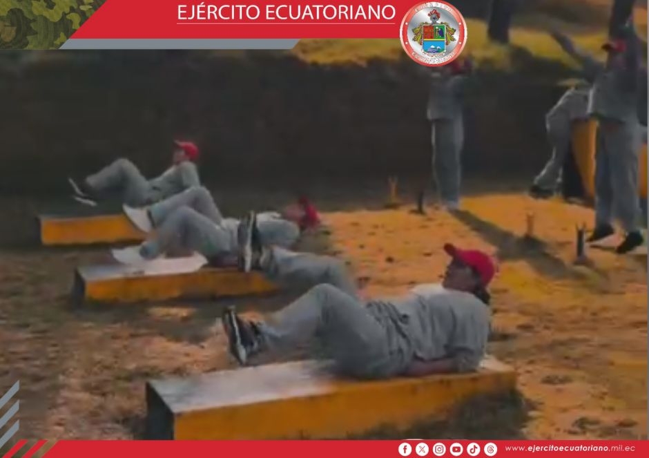 Conscriptos mujeres fortalecen sus capacidades físicas