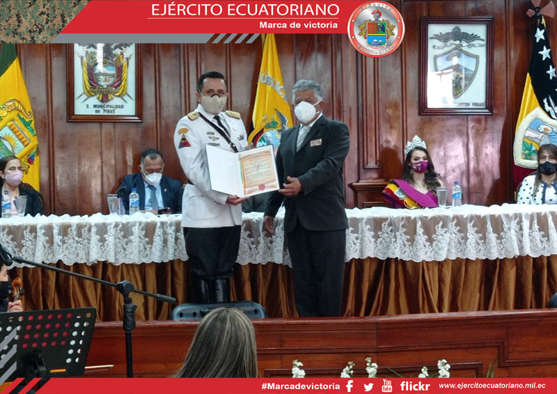 G.C.B. N.° 4 Febres Cordero recibe reconocimiento por parte del cantón Piñas