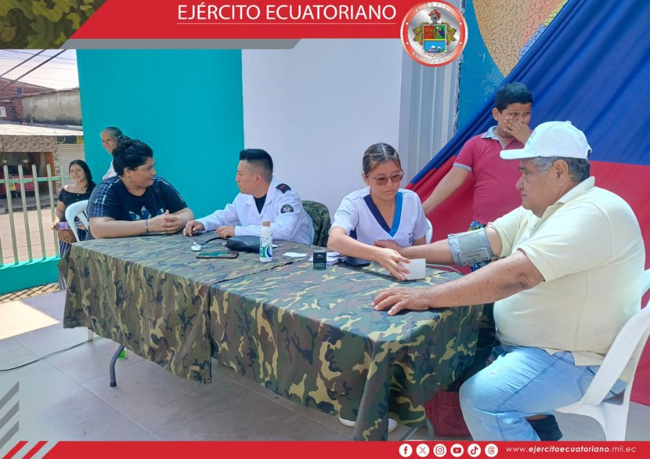 Ejército Ecuatoriano realiza acción cívico-militar en el cantón Babahoyo
