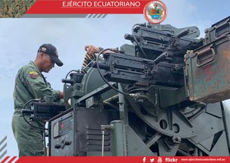 Se realiza mantenimiento al material de artillería