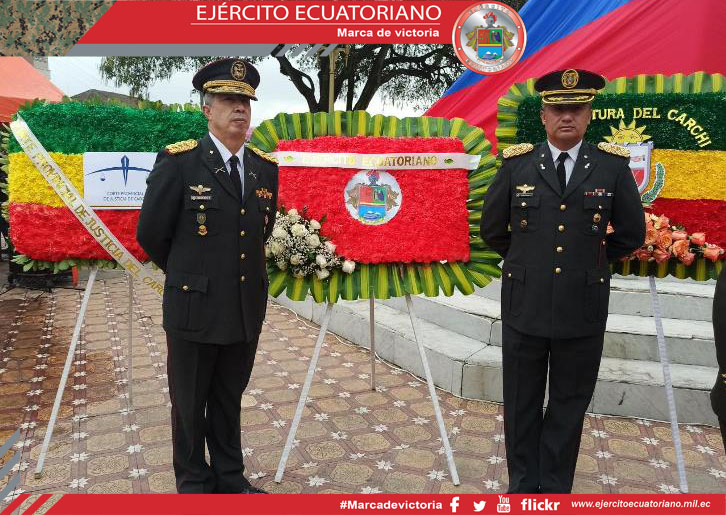 Brigada Andes participa en ceremonia de colocación de ofrendas florales en Tulcán