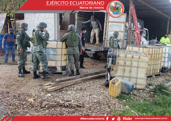 Militares detienen contrabando de combustible en Zamora Chinchipe