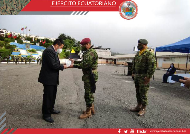 Servidor público se jubila del Ejército Ecuatoriano luego de 33 años de servicio