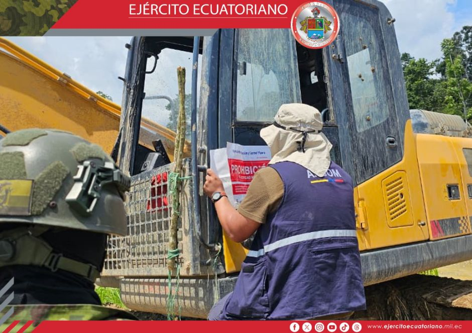 Minería ilegal frenada en Napo tras operación militar