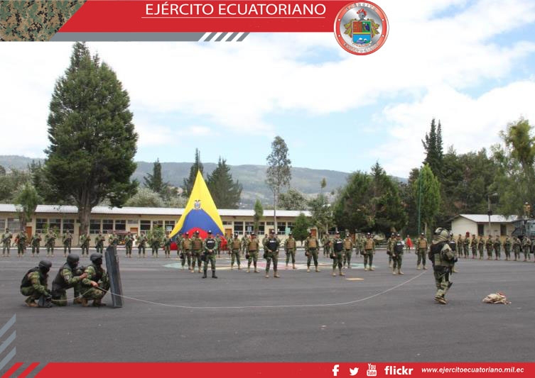 Ceremonia de clausura del reentrenamiento EOD y Comando de incidentes básico e intermedio