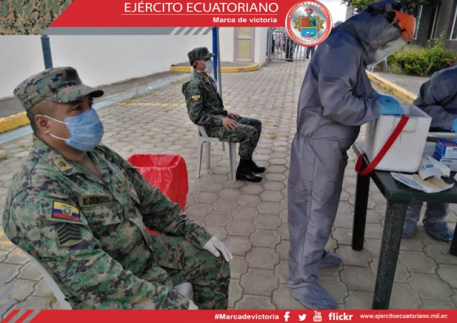 En Machala se realizan pruebas de COVID-19 al personal militar