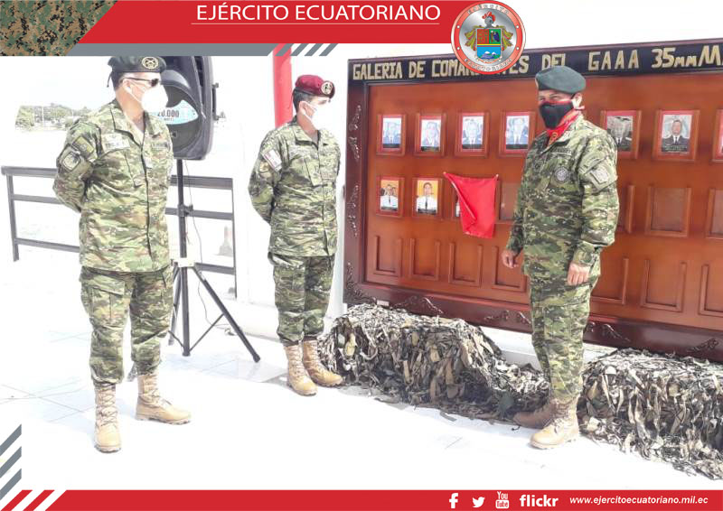 Cambio de mando en unidad militar de Santa Elena