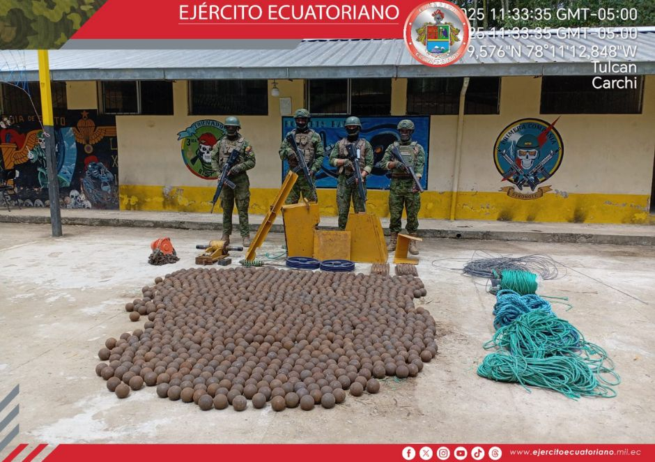 Ejército Ecuatoriano golpea a la minería ilegal en la frontera norte