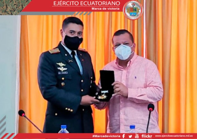 Grupo de Artillería recibió condecoración por el desempeño de sus funciones