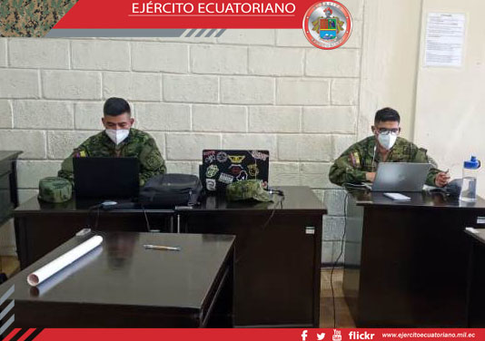 Cadetes de la Esmil realizan vinculación con la sociedad