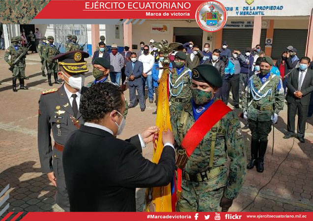 G.A.D. de Saraguro reconoce labor de personal militar en emergencia sanitaria