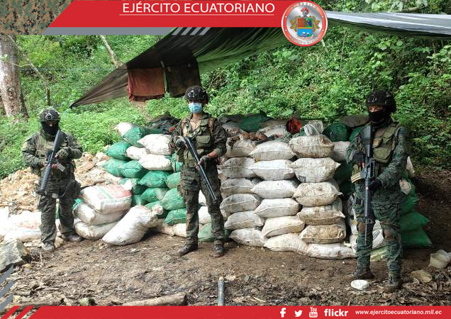 Militares encuentran material mineralizado en zona de exclusión minera en Zaruma