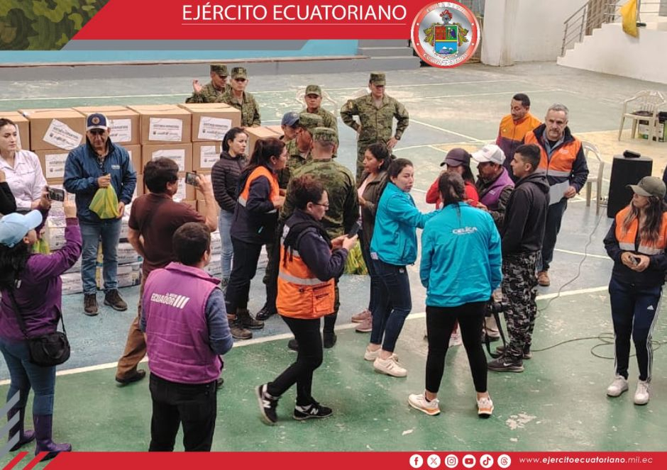 Centro de acopio y albergue para damnificados en Celica