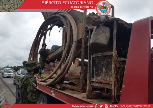 En operación militar se realiza decomiso de combustible