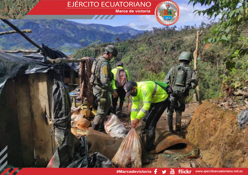 Se destruyó material aurífero ilegal en Imbabura