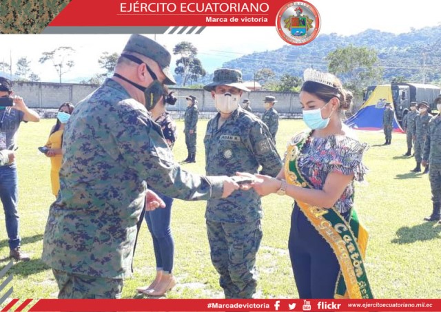 Comandante general del Ejército visitó Gualaquiza