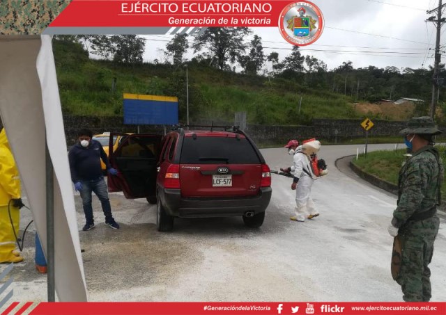 Batallón Gualaquiza apoya en controles en el suroriente del país