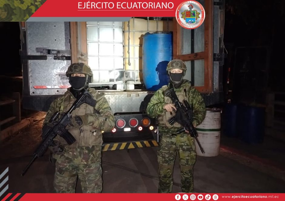 Se descubre camiones con combustible de contrabando en Conocoto