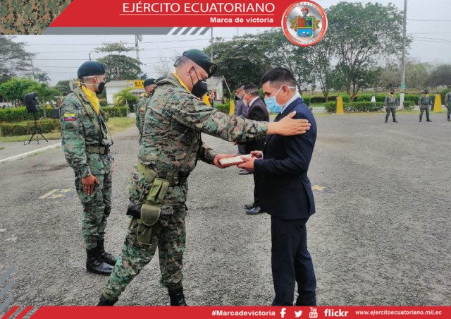 En El Oro se realizaron ceremonias de reconocimiento institucional a suboficiales y sargentos