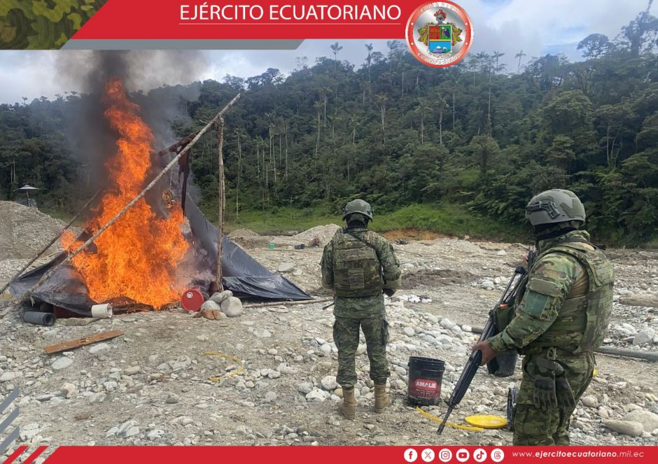 Ejército Ecuatoriano implacable contra la destrucción del medio ambiente en Zamora Chinchipe