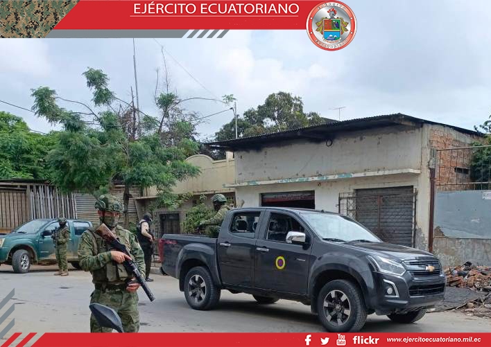 Ejército Ecuatoriano intensifica las operaciones militares