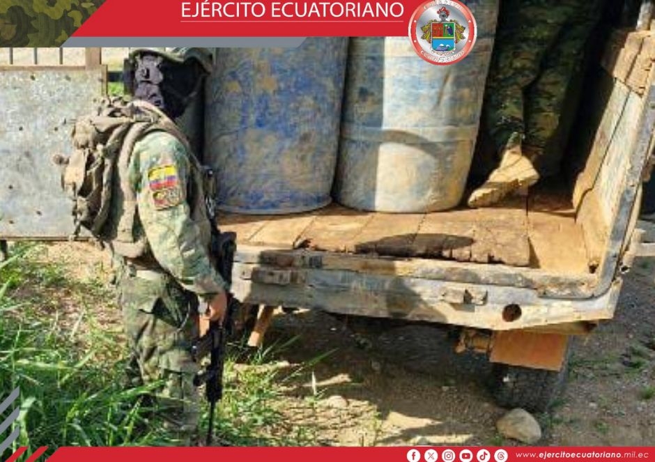 Decomiso de combustible y armas en Esmeraldas