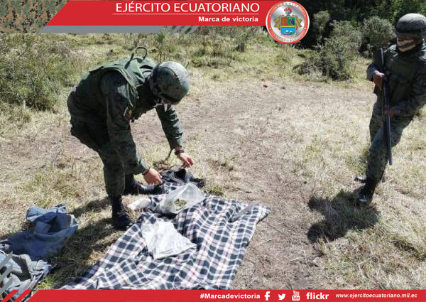 Militares de la Brigada Andes encuentran en la frontera norte sustancias sujetas a fiscalización