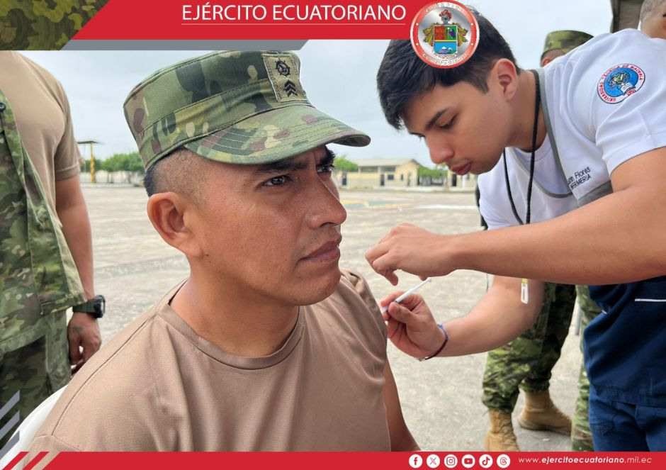 Personal militar participa en campaña de salud preventiva