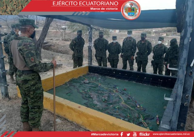 Brigada Loja incorpora a las actividades a nuevo contingente militar recién graduado