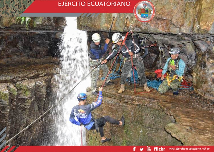 Curso de Tayuwas se instruye en cavernas del cantón Mera