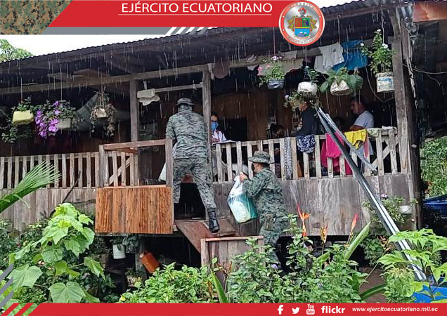 Ejército junto al Municipio de Putumayo entrega donaciones a pobladores de Puerto El Carmen