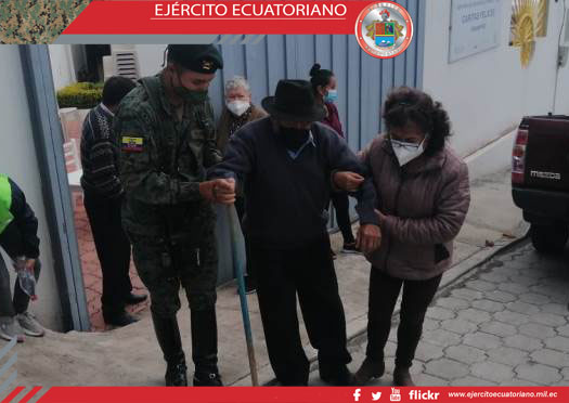 Personal militar apoya al MSP en la seguridad en jornadas de vacunación