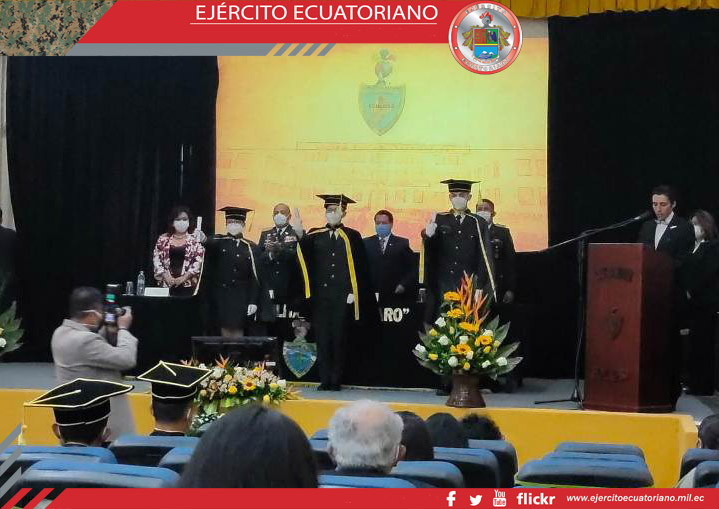 Colegio Militar N.° 1 Eloy Alfaro graduó a nuevos bachilleres