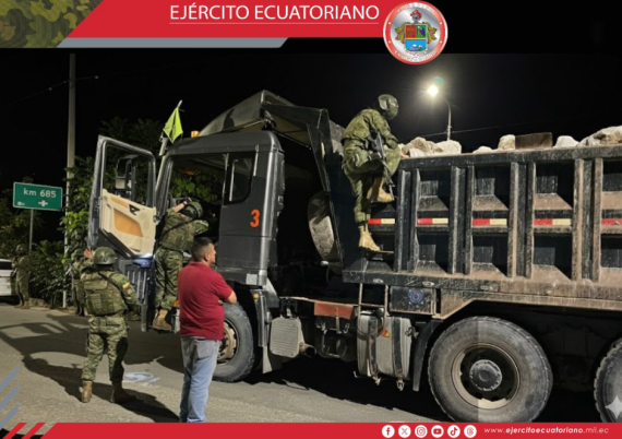 Ejército Ecuatoriano intercepta 16 toneladas de material mineralizado de presunta procedencia ilícita