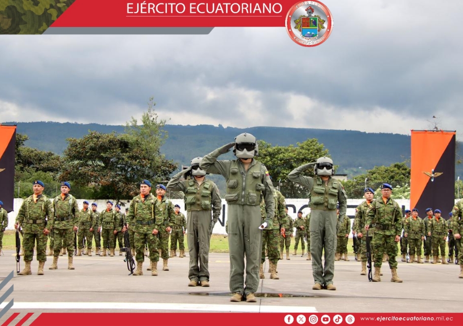 Ejército Ecuatoriano conmemoró el septuagésimo segundo aniversario del Arma de Aviación del Ejército
