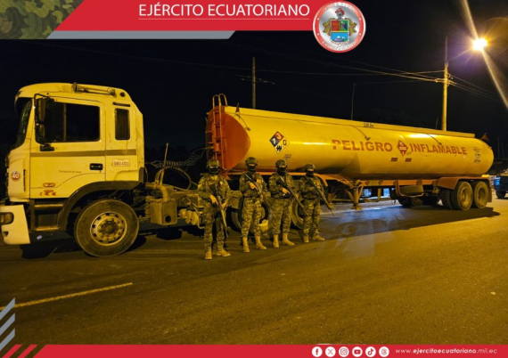 Efectivos militares Decomisan 8000 Galones De Combustible en Guayas