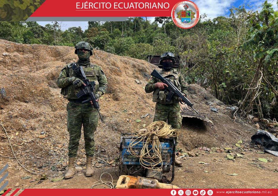 Ejército Ecuatoriano golpea a la minería ilegal en Imbabura y decomisa equipos utilizados para extracción ilícita 
