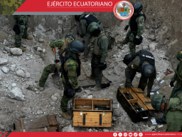 Militares ejecutan destrucción controlada de material bélico de calibre mayor