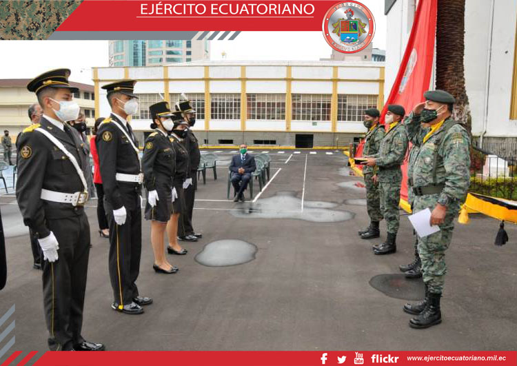 Colegio Militar N.° 1 Eloy Alfaro realiza reconocimiento a estudiantes y docentes