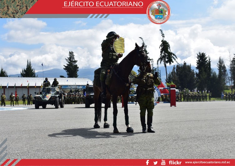 Ejército conmemoró aniversario del arma de Caballería Blindada