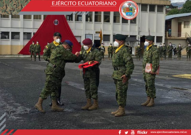 Oficiales generales visitan unidades militares en Azuay y El Oro